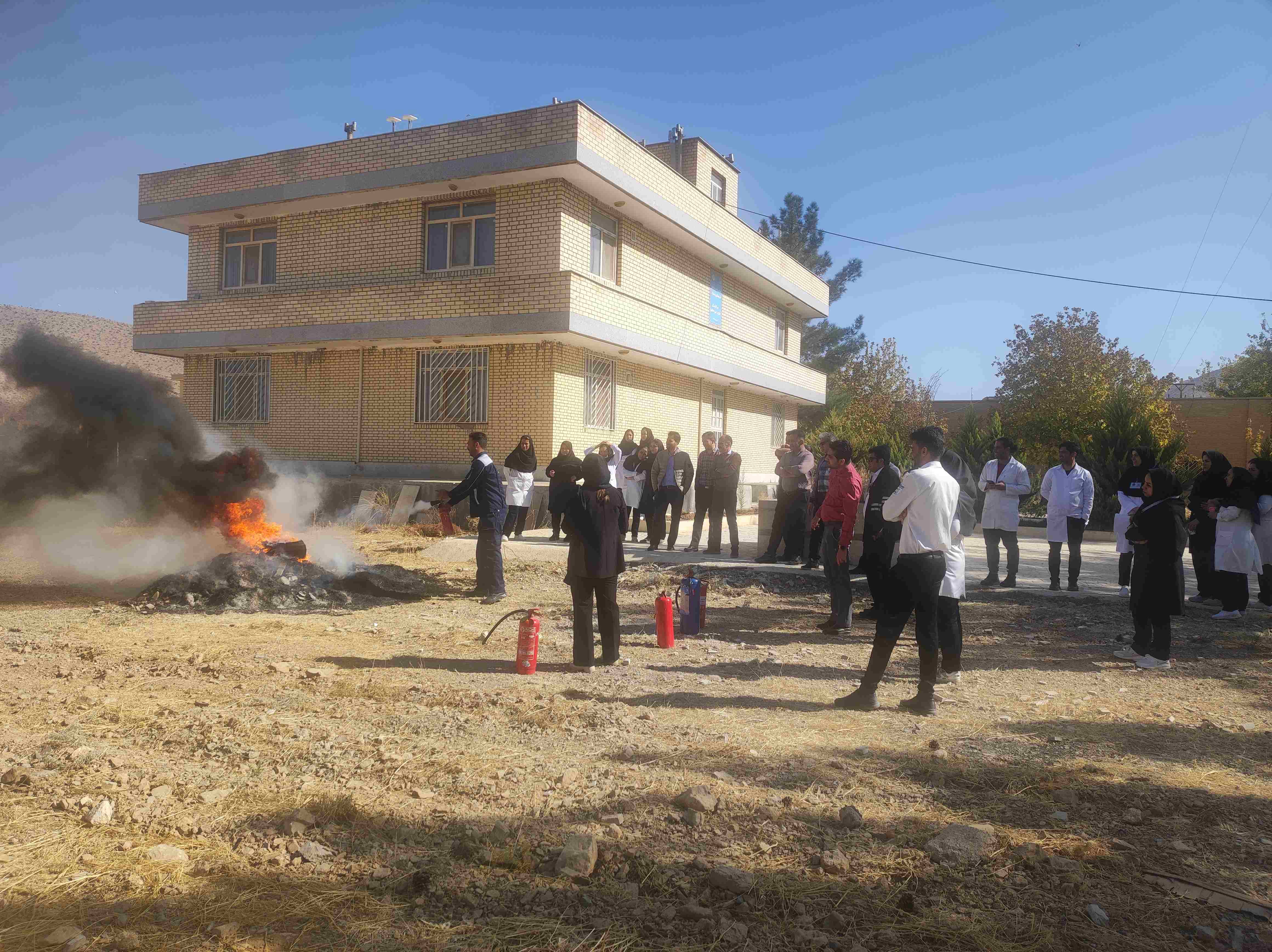 برگزاری کلاس تئوری و عملی اطفای حریق در بیمارستان امام جعفر صادق (ع) پاسارگاد